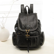 MOCHILA GENUINA DE CUERO.