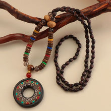 Cargar imagen en el visor de la galería, COLLAR DE CUENTAS DE MADERA HECHO A MANO.
